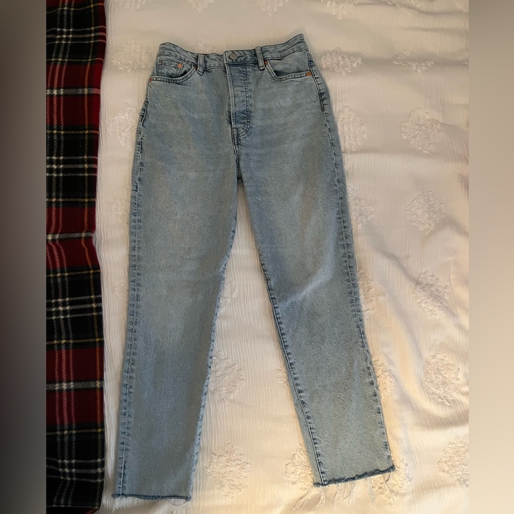 H&M Ultra High Rise Mom Jeans &Denim